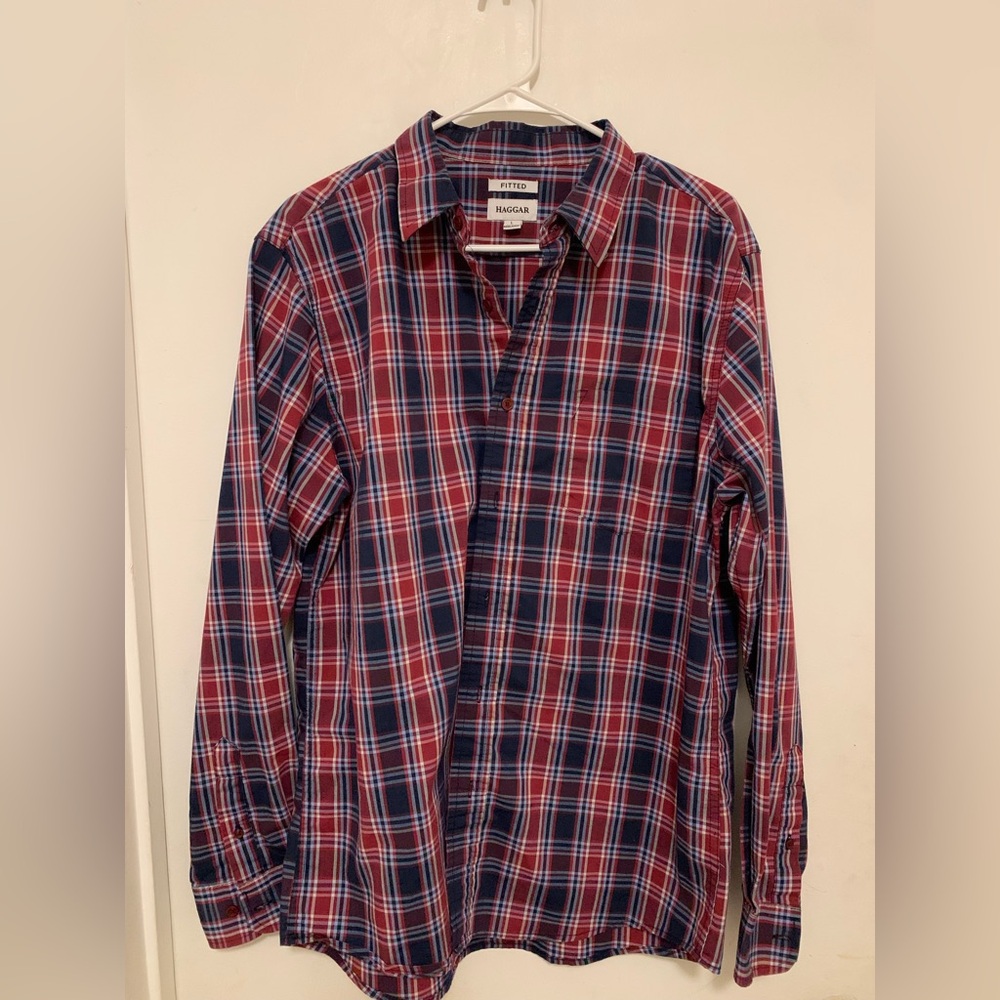 Haggar Men's Red & Navy Plaid Button-Down Shirt Large